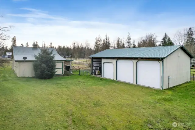 Four Bay shop and Barn