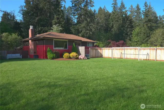 Front Yard Fully Fenced