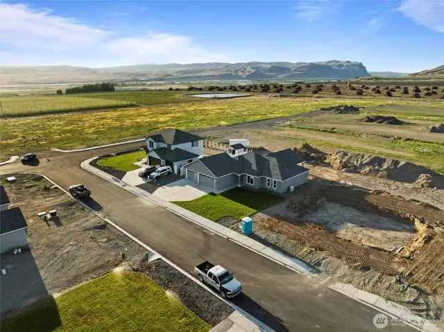 Home previously built. May not include all upgrades you see in photo. Floor plan/photos may vary. may not be an exact representation of the final product