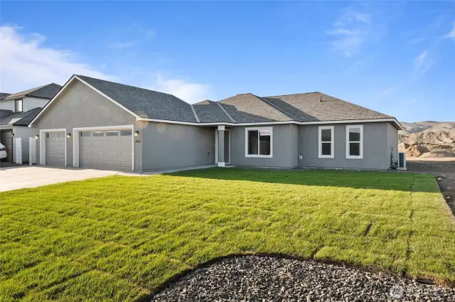 Home previously built. May not include all upgrades you see in photo. Floor plan/photos may vary. may not be an exact representation of the final product