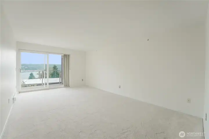 Large Primary Bedroom with Spectacular Views