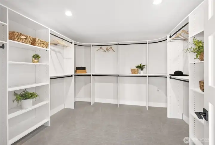 Walk in custom closet in the primary suite!
