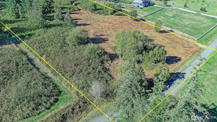 Easy access off paved road.