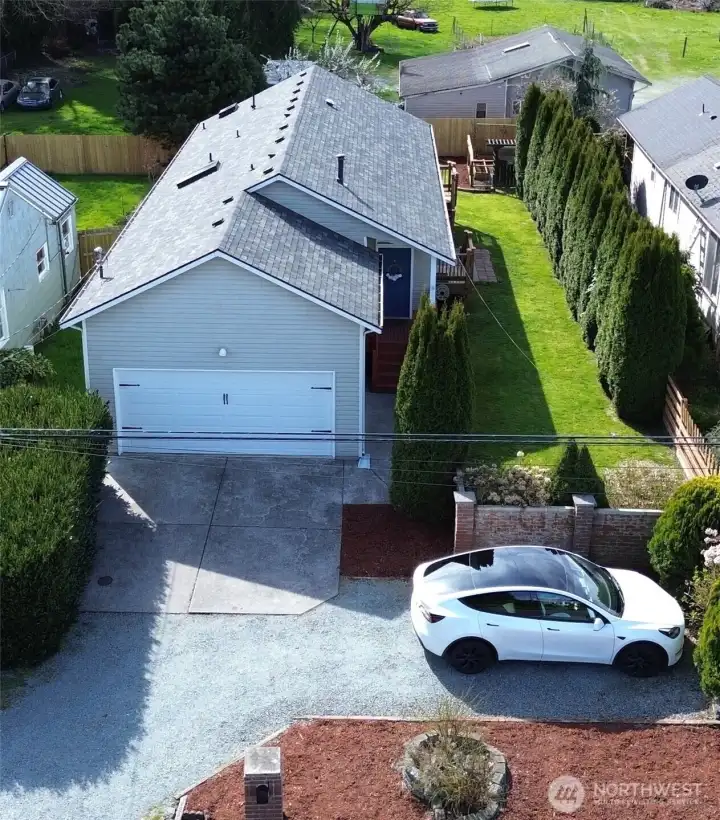 This little rambler is easy to maintain and move in ready.