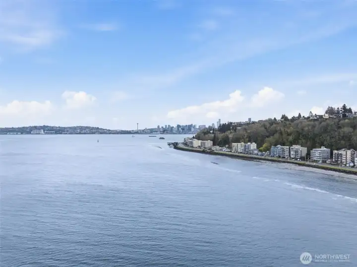 Alki Beach, a coast lover's paradise. Join us! Alki Beach, a coast lover's paradise. Join us!