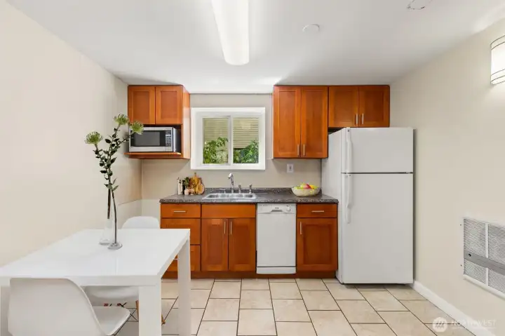 Virtually staged kitchen & dining