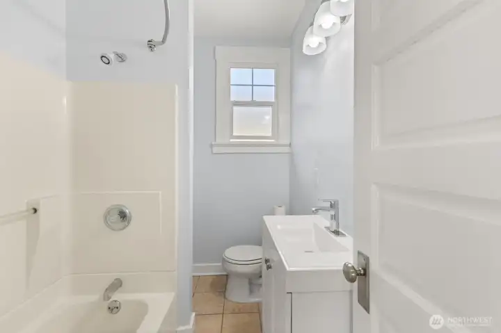 Unit 3 bathroom