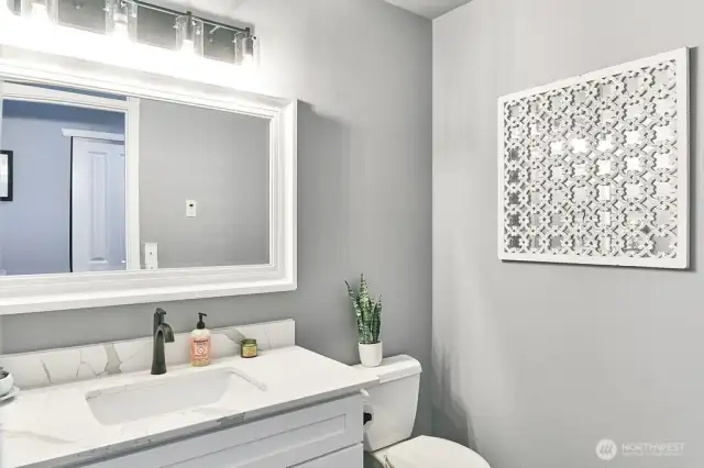 Brand new hallway 1/2 bath
