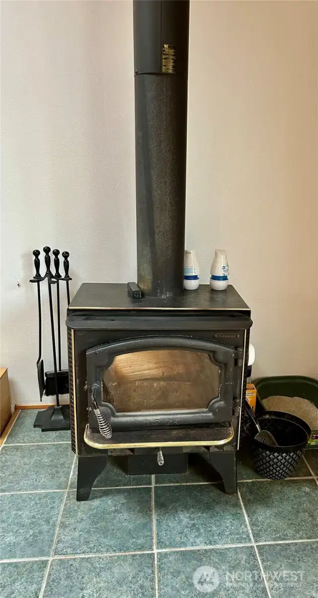 Nice wood-burning fireplace to keep you comfy and cozy on those cooler evenings