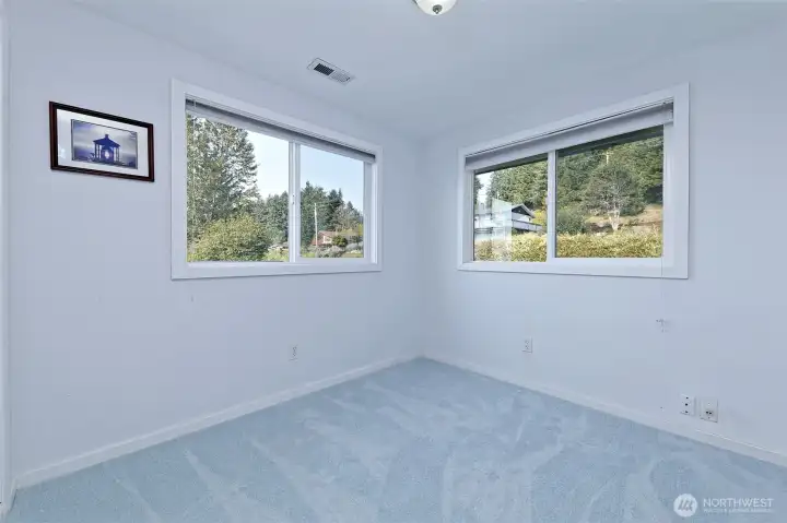The other bedroom.
