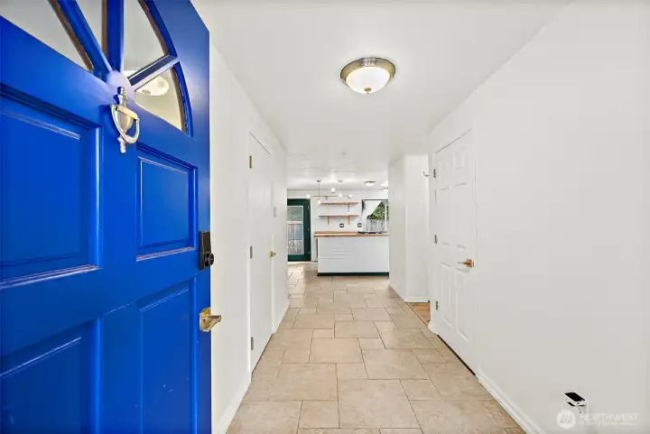 Step inside the large tiled foyer. 12'x6'