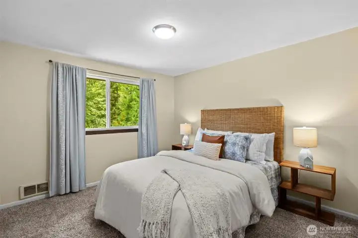 Second upper level bedroom.