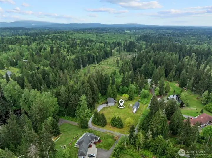 Star Creek! This is it. Come and make it all YOURS!