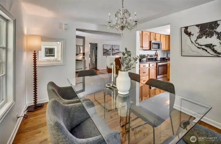 View to show the relation of all the living space and entry.
