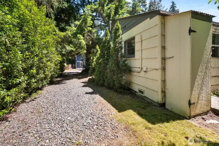 Another view of the driveway from the back