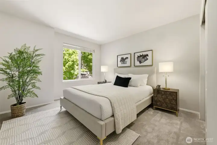 The 4th bedroom, also located upstairs down the hall The 4th bedroom, also located upstairs down the hall