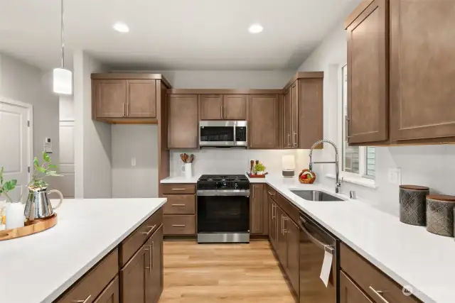 Kitchen with Buyers choice of Cabinets