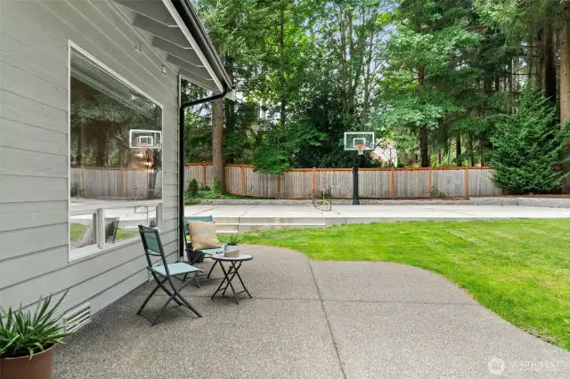 Fully enclosed, you can host play dates and birthday parties with plenty of run around room.
