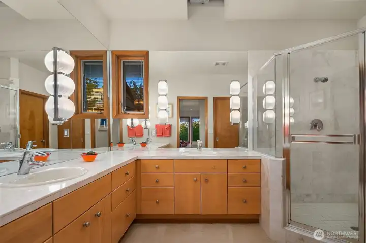 En-suite bath