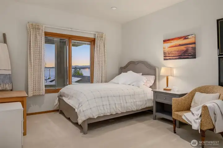 4th bedroom
