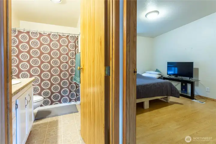 Second bed, second bath