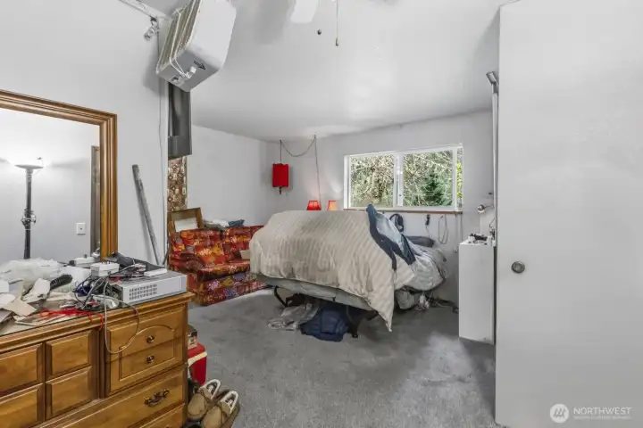 House Primary Bedroom