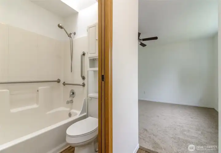 Primary En-suite bathroom.