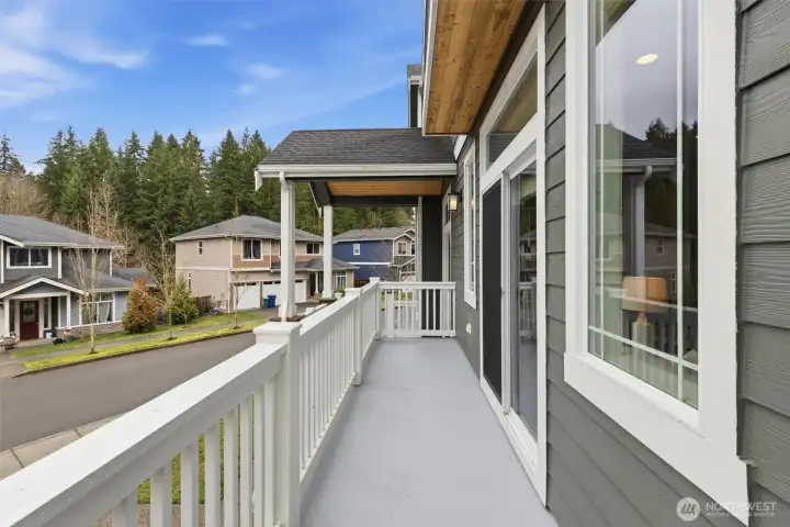 Front Patio (Off Living Room)