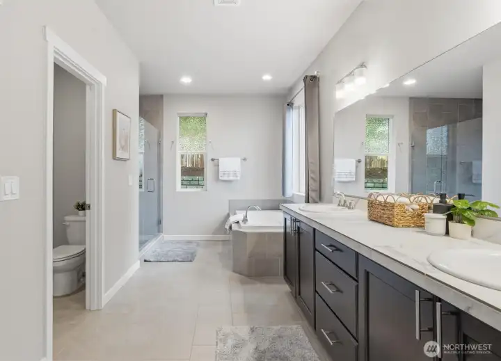 Primary Ensuite Bathroom (Upper Floor)