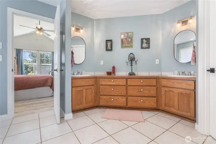Double vanity in the primary suite.