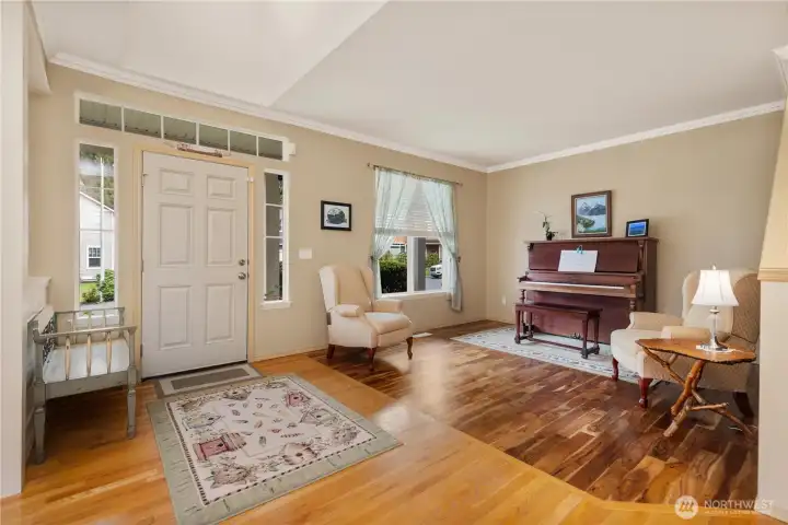 Sitting room with Acadia flooring