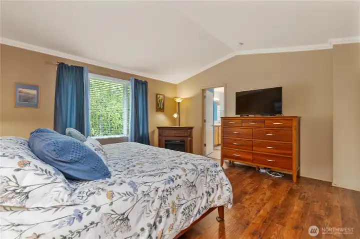 Beautiful spacious primary