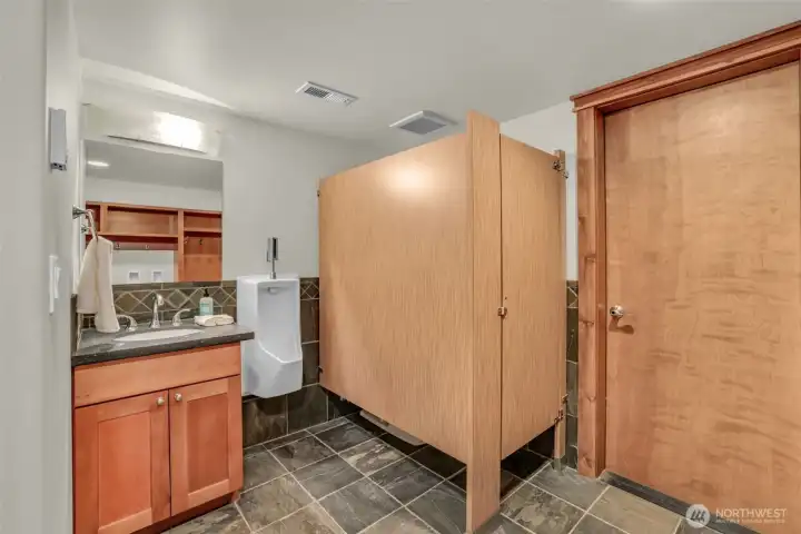Big mudroom, two showers, great to clean up straight from the ATV adventure