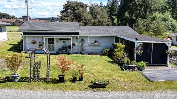 Front entrance for individual two bedroom one bath home Front entrance for individual two bedroom one bath home