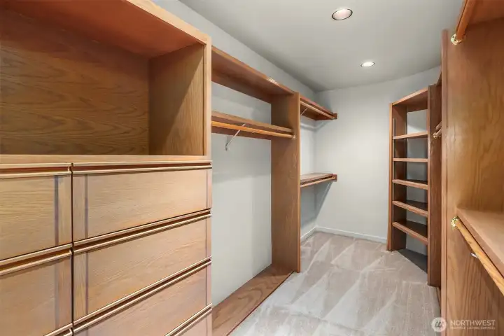 Walk-in-closet in the primary bathroom Walk-in-closet in the primary bathroom