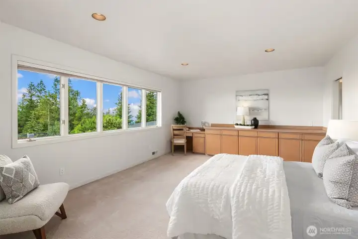 Oversized 4th bedroom or bonus room takes advantage of the southwesterly views towards Lake Washington and Newcastle Golf Course Oversized 4th bedroom or bonus room takes advantage of the southwesterly views towards Lake Washington and Newcastle Golf Course