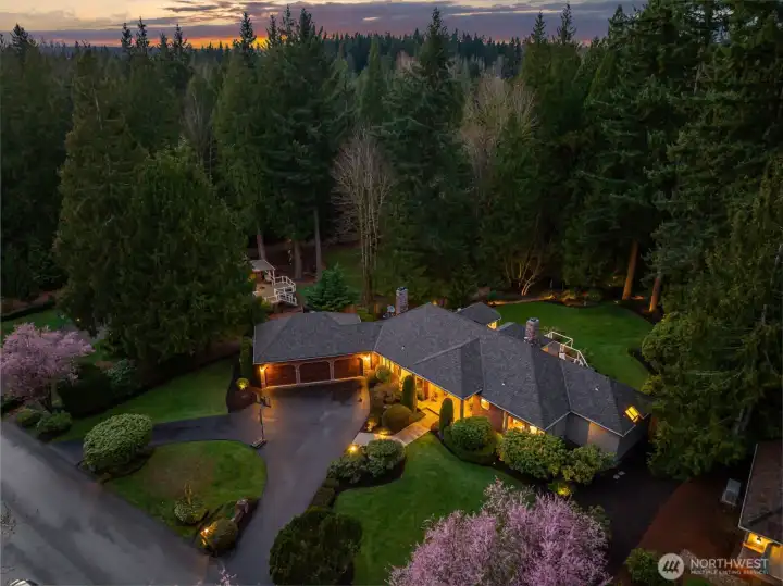 Private setting, yet close to all the major conveniences.