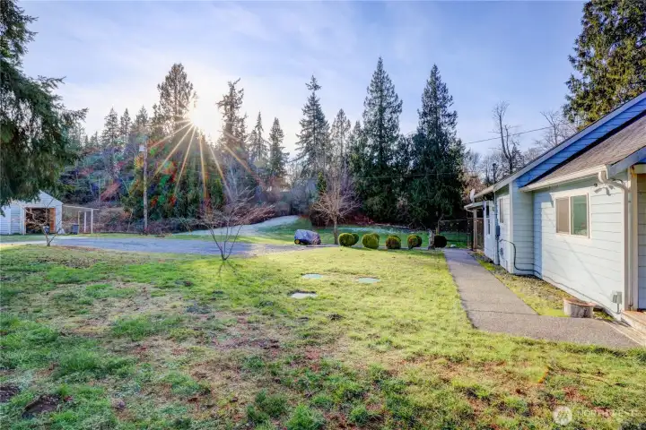 Sunset at the Sammeke Ranch.