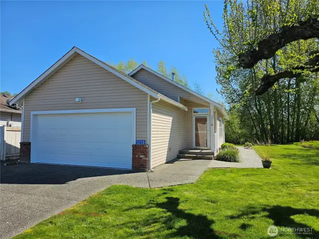 Welcome to this adorable home.