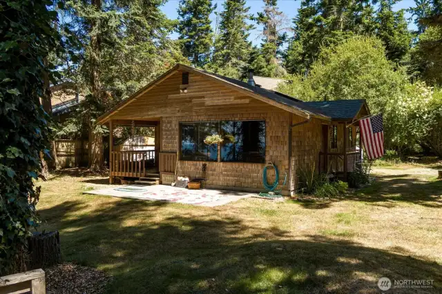 1985 Cabin has been well maintained and lovingly cared for.