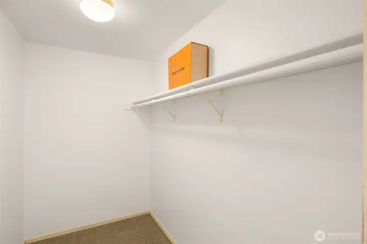 Primary suite has his/hers closets