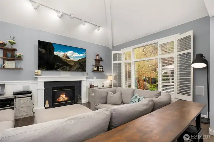 Glorious family room with vaulted ceilings.