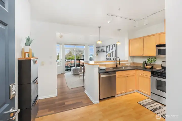 professionally cleaned condo unit just waiting for its new owner