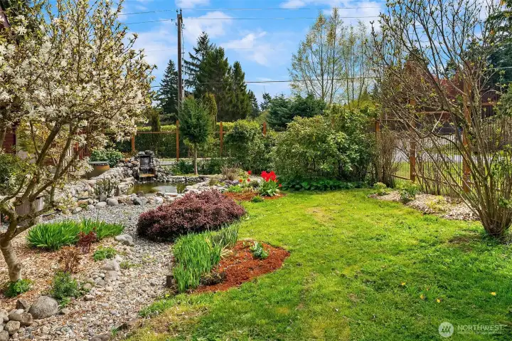 This south-facing garden is warm and inviting.