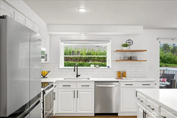 Do you like having fresh herbs for cooking? This little atrium window will be the secret behind your success.