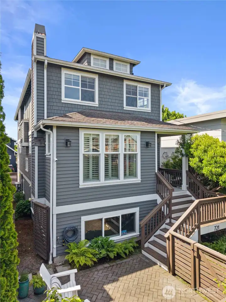 Inviting Front Patio and Porch. Just blocks to Green Lake, Greenwood and Phinney.