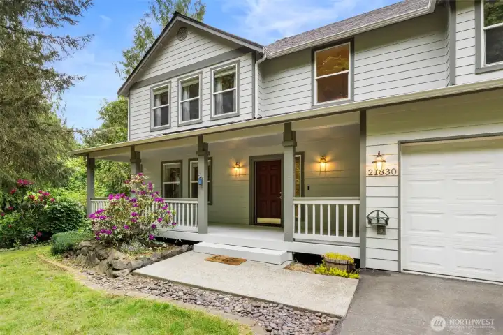 Nice long paved drive to a secluded community minutes to all of Poulsbo, Silverdale and bases.