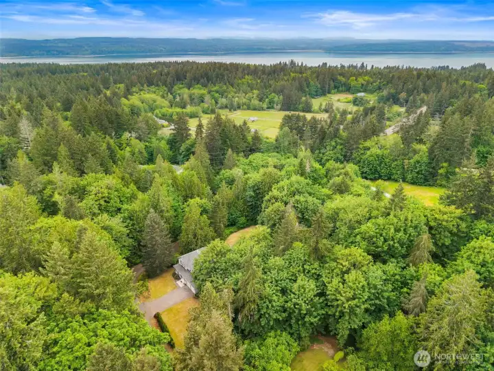 Nothing say country like a picture of the surrounding supporting acreage