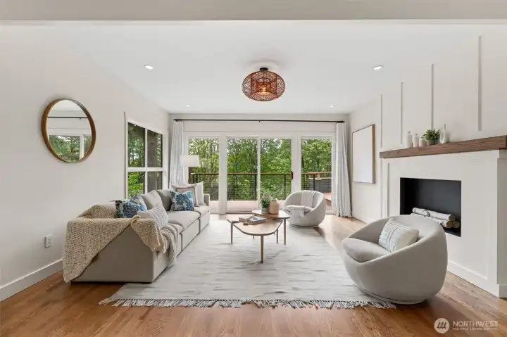 Living Room w/Views