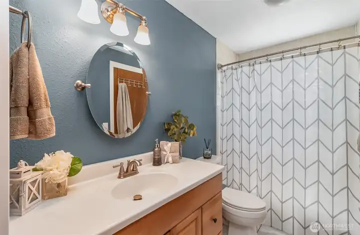 Main bathroom